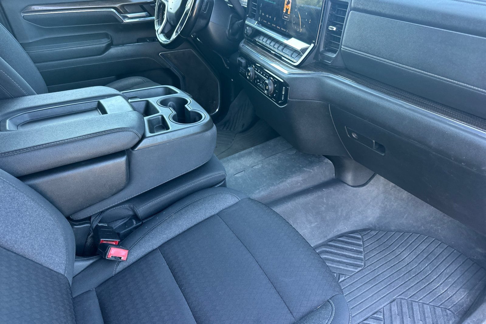 Used 2024 Chevrolet Silverado 2500 LT AWD/4WD image 19
