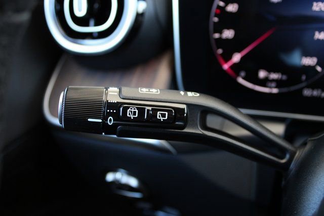 New 2025 Mercedes-Benz GLC 350e 4MATIC image 18