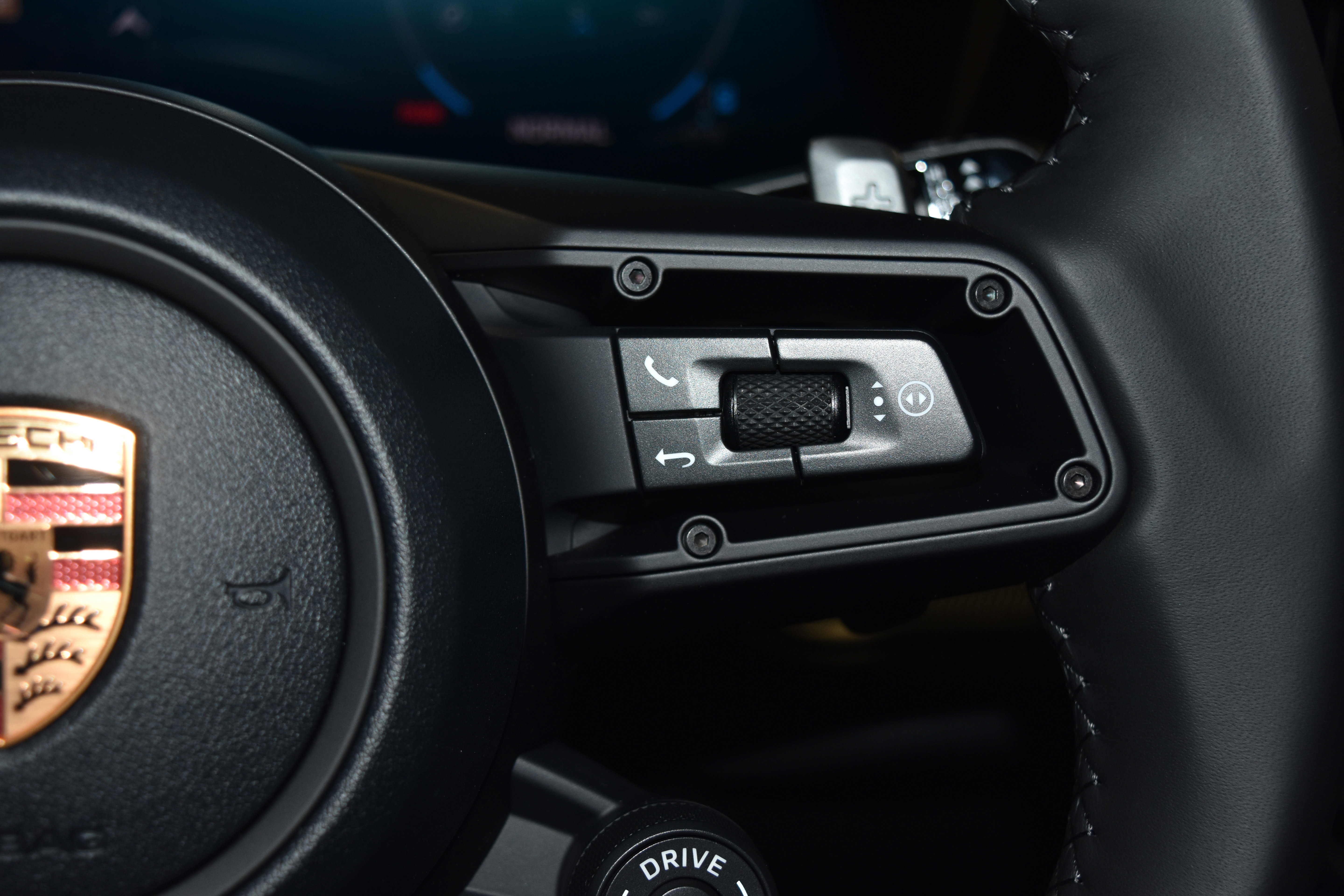 New 2026 Porsche Cayenne Coupe image 11