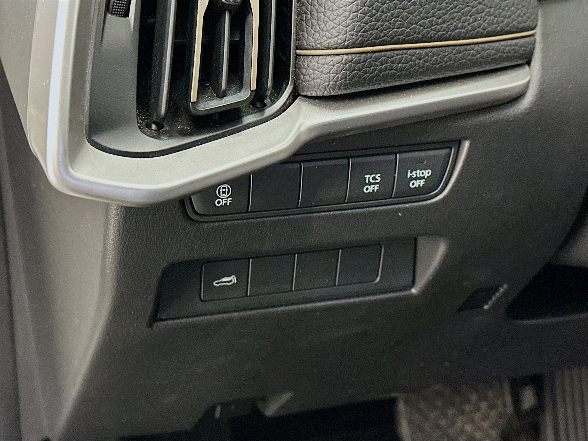 Used 2024 MAZDA CX-90 3.3 Turbo w/ Preferred Plus image 17