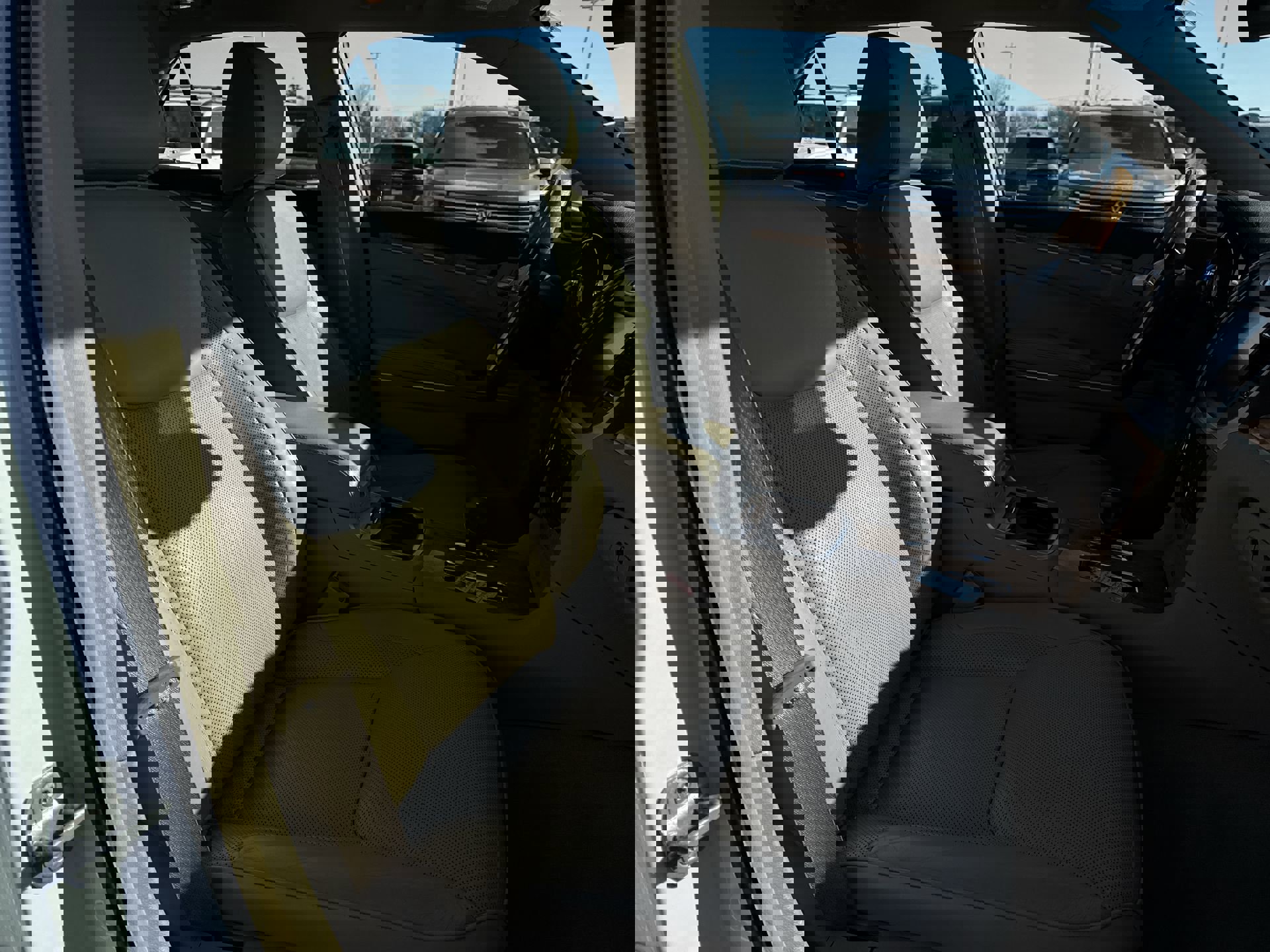 Used 2013 Chrysler 300 C image 27