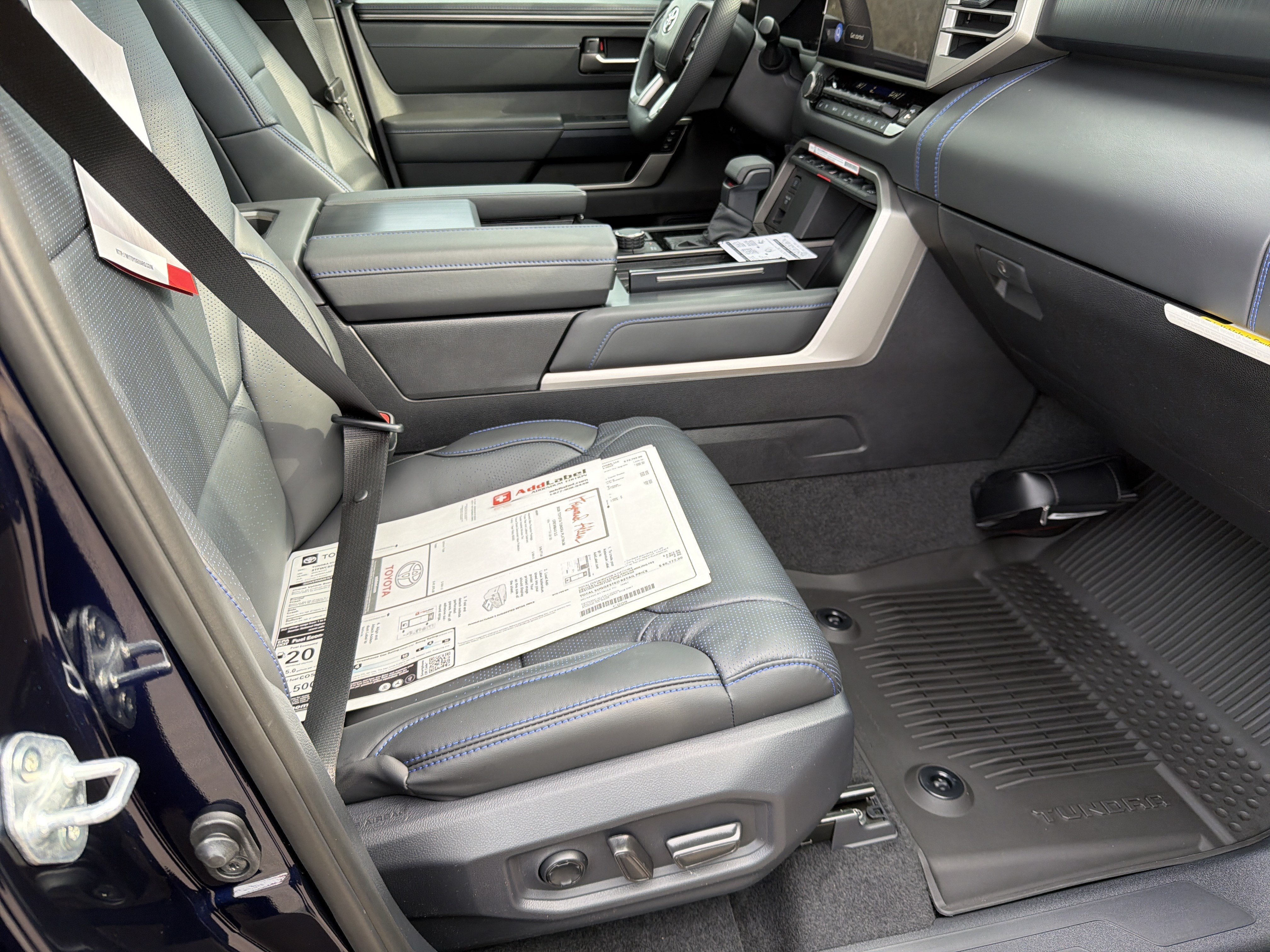 New 2026 Toyota Tundra Platinum w/ TRD Off-Road Package AWD/4WD image 23