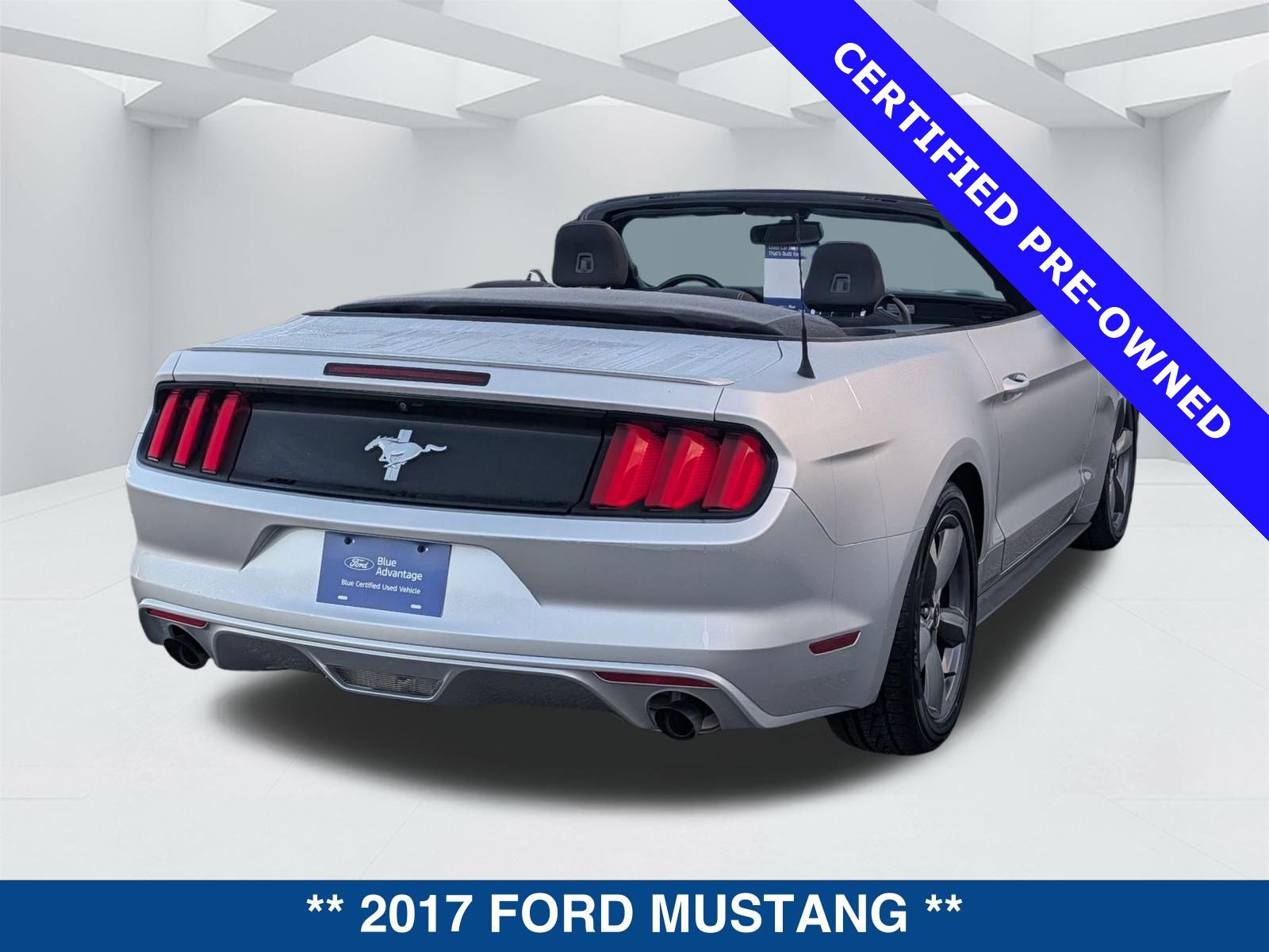 Used 2017 Ford Mustang Convertible w/ Equipment Group 051A RWD image 4