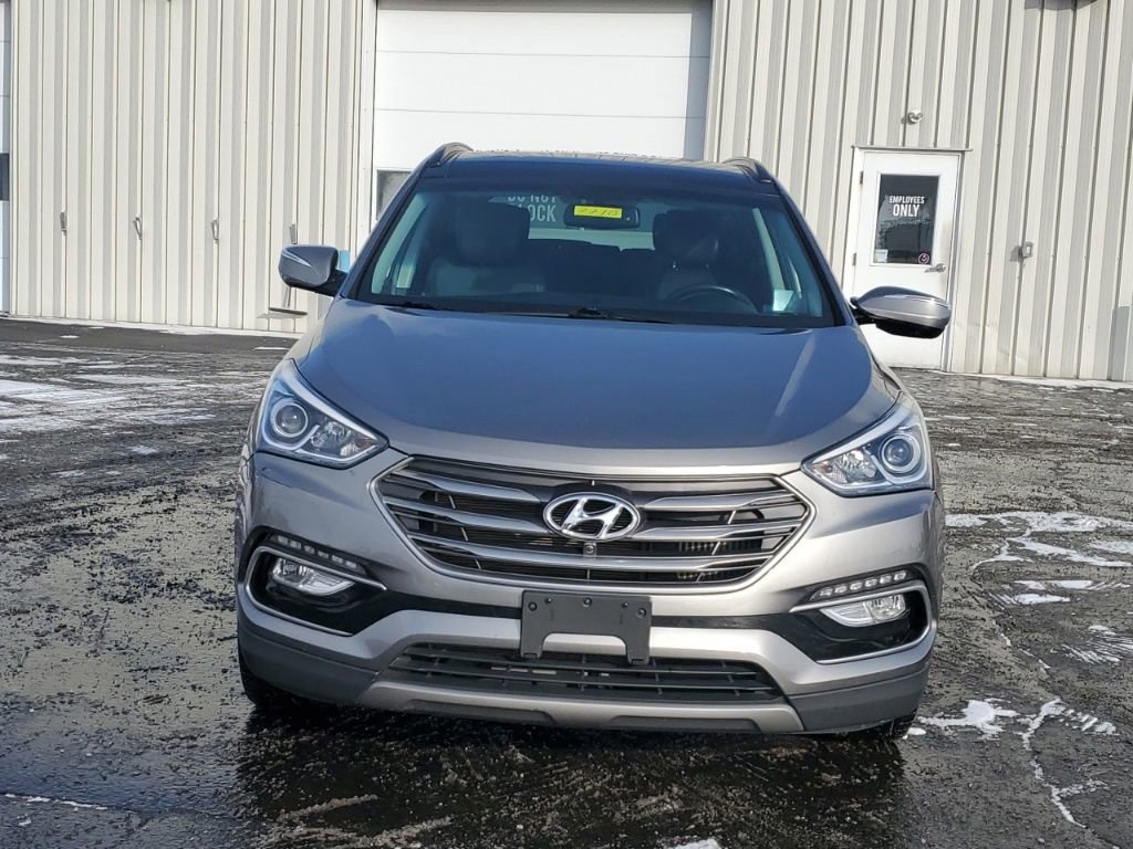 Used 2017 Hyundai Santa Fe Sport image 2