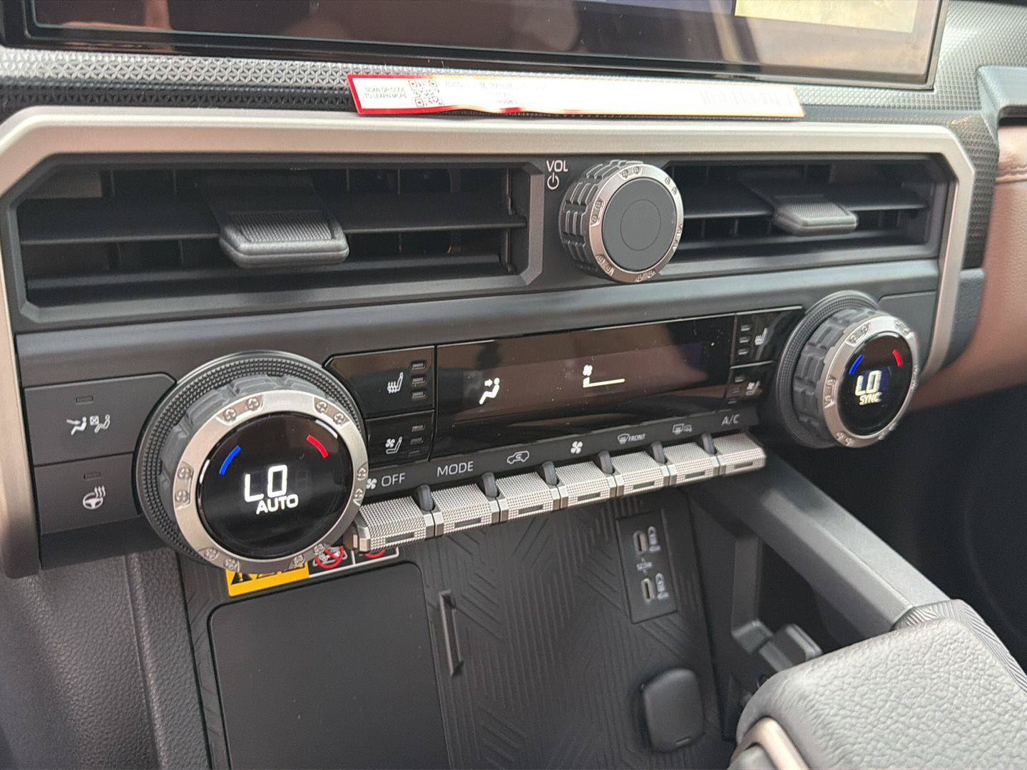 New 2026 Toyota 4Runner Limited AWD/4WD image 26