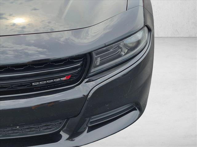 Used 2022 Dodge Charger SXT w/ Leather Interior Group RWD image 9
