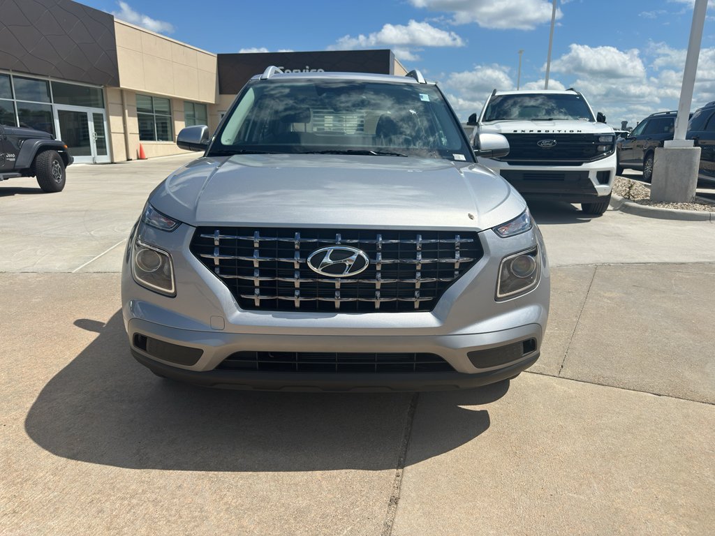New 2026 Hyundai Venue SEL FWD image 8
