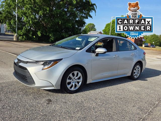 Used 2023 Toyota Corolla LE image 3