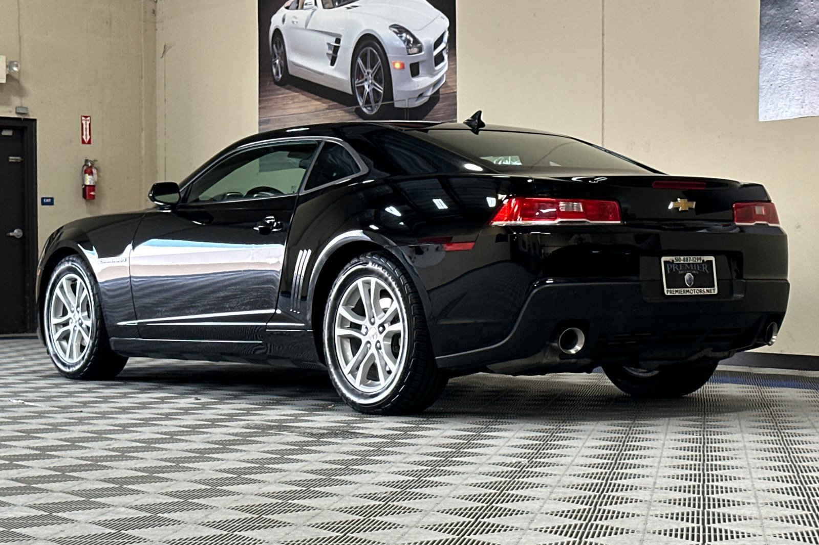 Used 2015 Chevrolet Camaro LT image 6