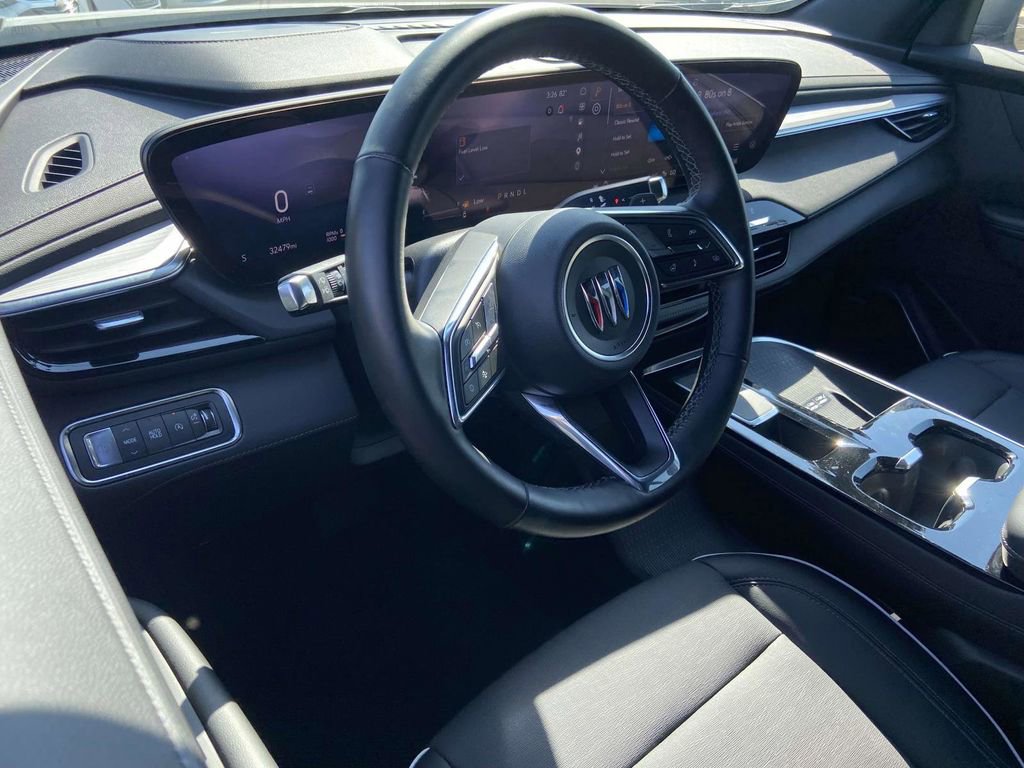 Used 2025 Buick Enclave Preferred image 12