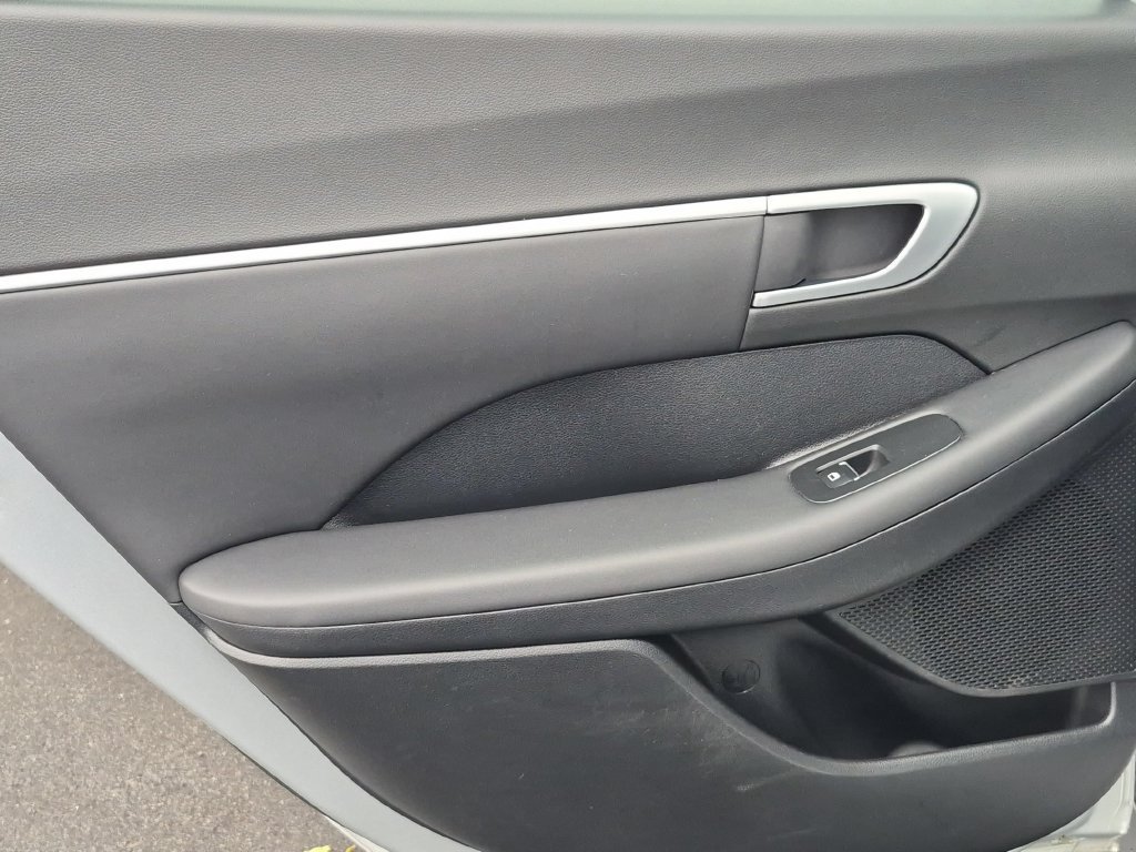 Used 2025 Hyundai Sonata SEL FWD image 27