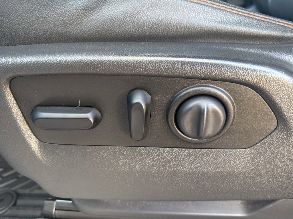 Used 2020 GMC Sierra 1500 AT4 w/ AT4 Premium Package image 13