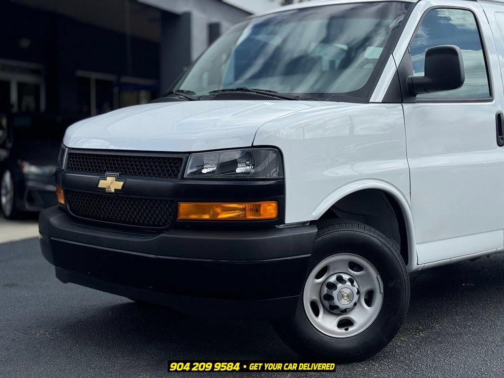 Used 2026 Chevrolet Express 2500 w/ Driver Convenience Package RWD image 2