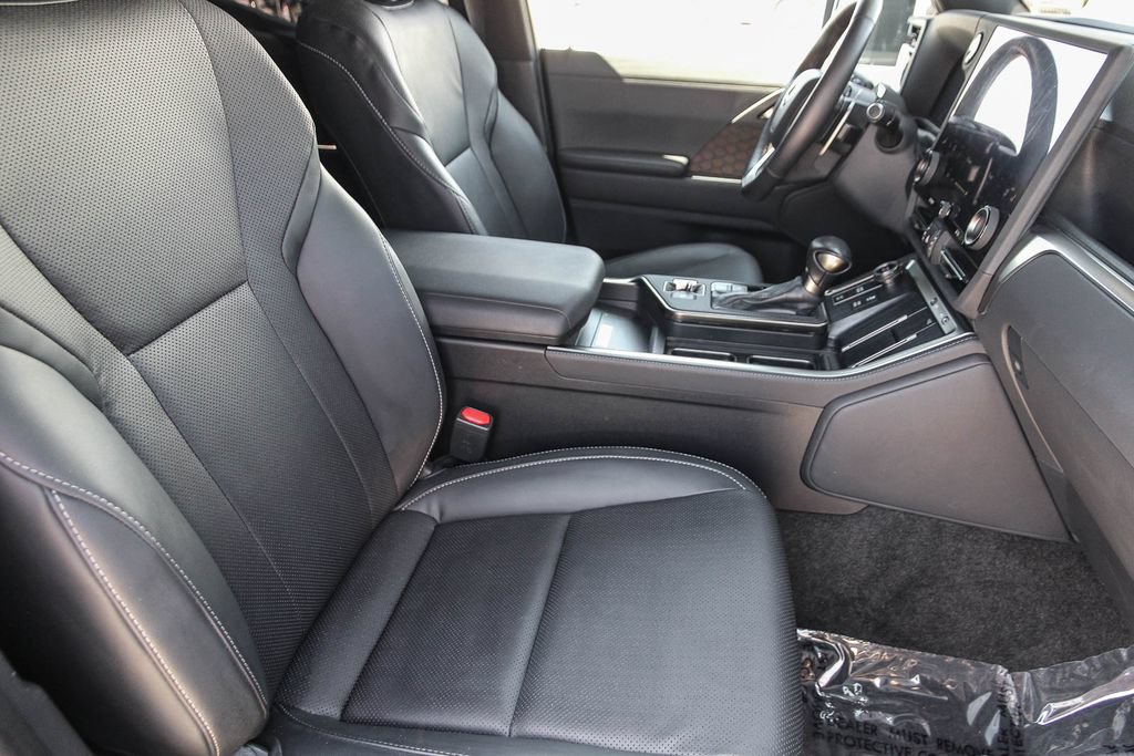 Certified 2024 Lexus GX 550 w/ Accessory Package (2T) AWD/4WD image 18