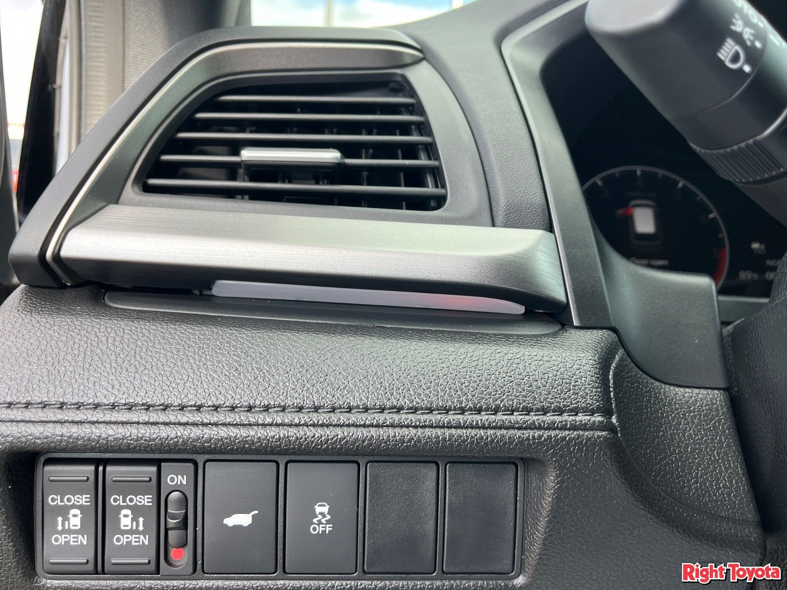 Used 2026 Honda Odyssey Sport-L image 34