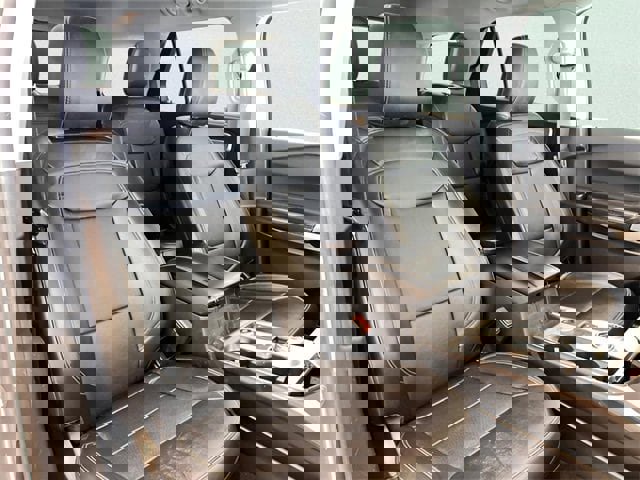 Used 2023 Ford Explorer Limited image 17