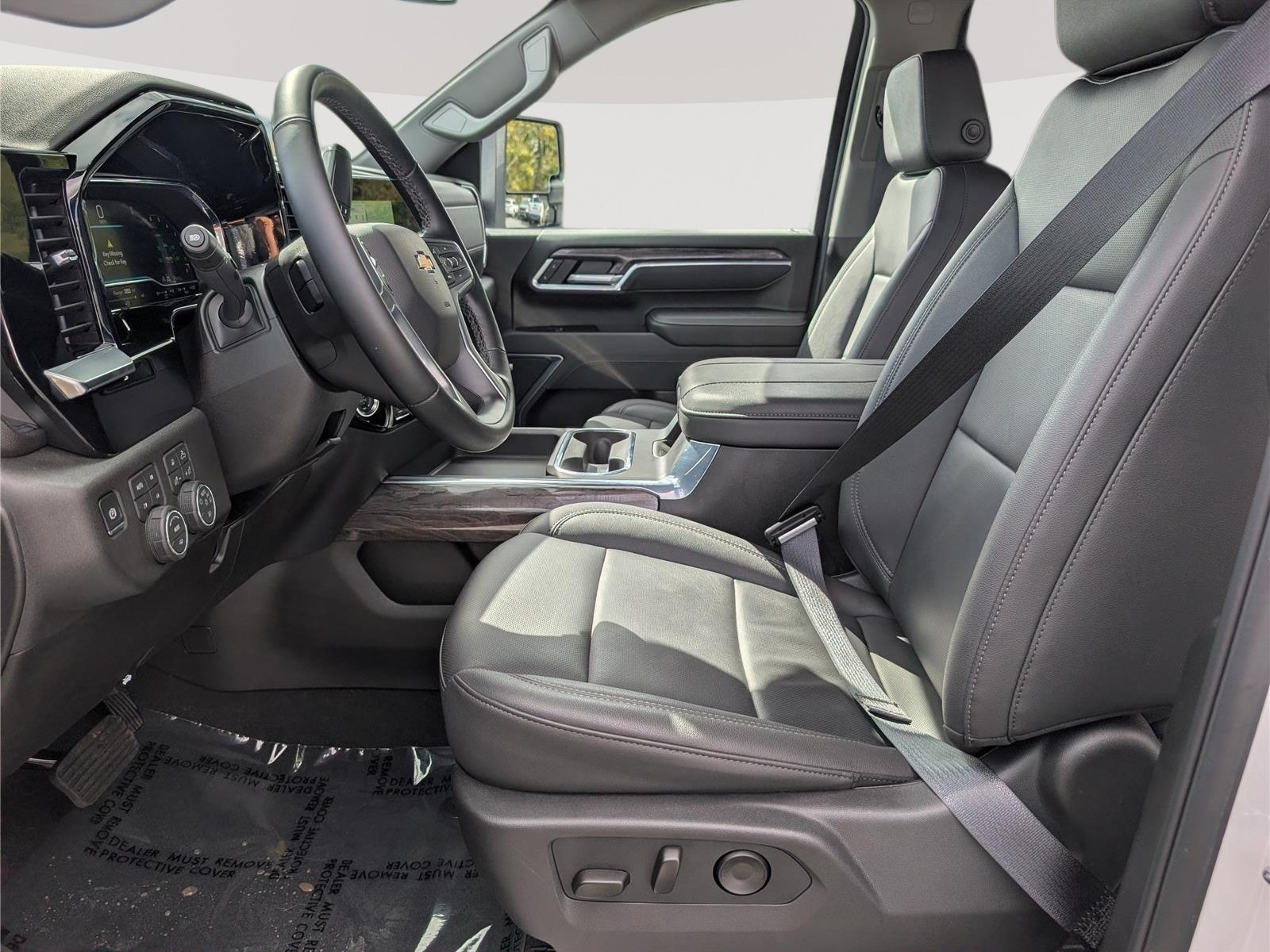 Used 2025 Chevrolet Silverado 2500 LTZ w/ Z71 Chrome Sport Edition AWD/4WD image 16