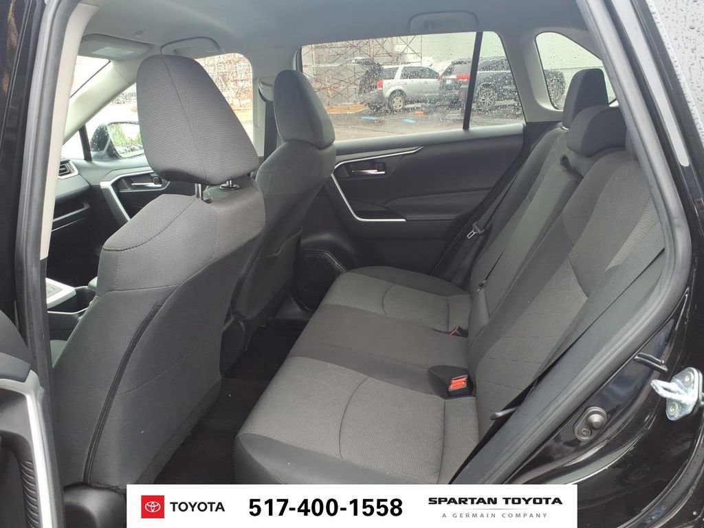 Used 2024 Toyota RAV4 XLE FWD image 12