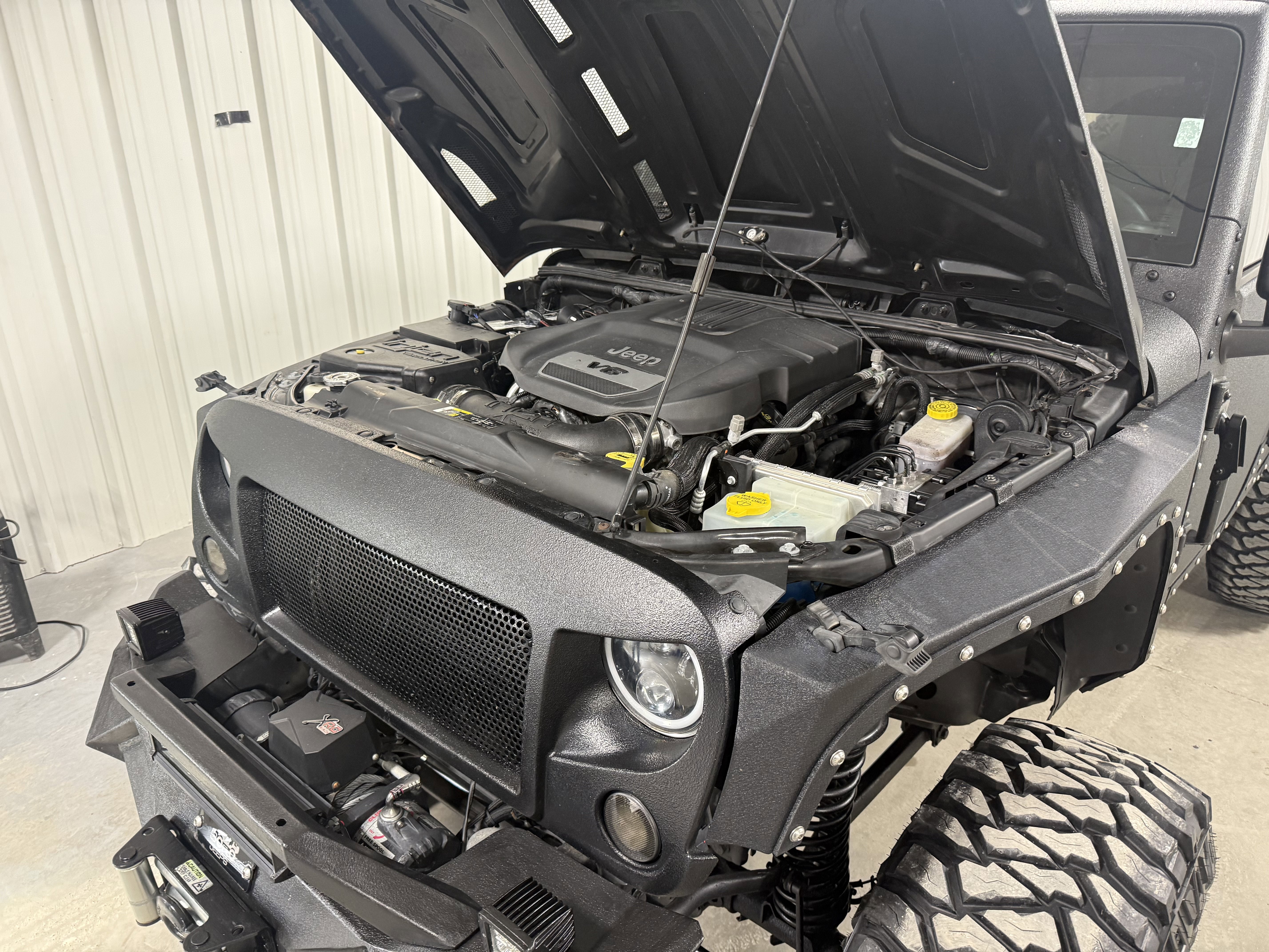 Used 2018 Jeep Wrangler Unlimited Sport image 20
