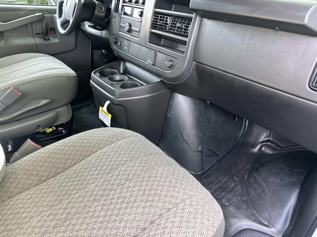 New 2026 Chevrolet Express 2500 w/ Driver Convenience Package RWD image 31