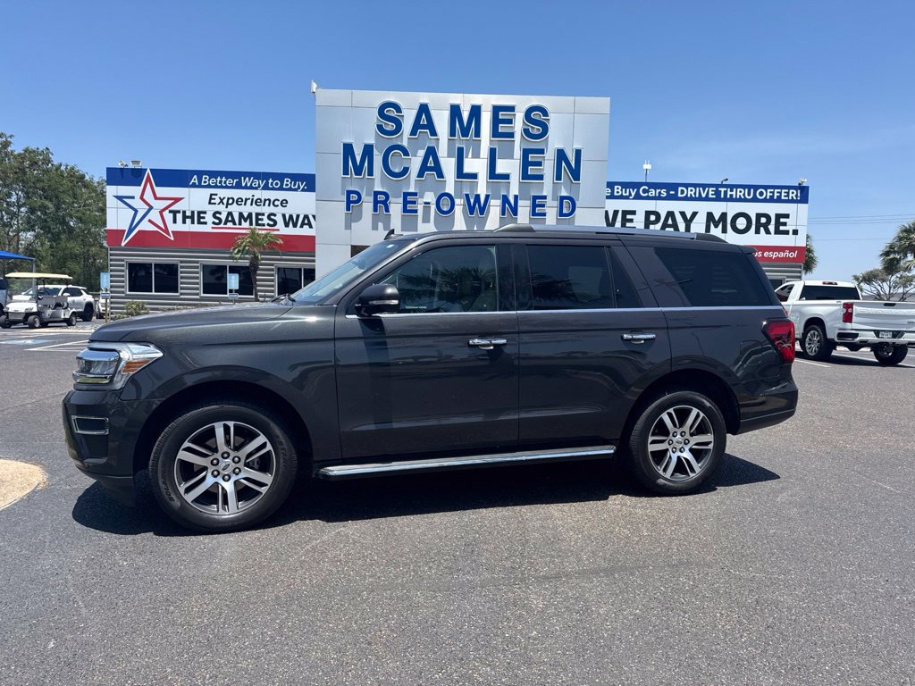 Used 2022 Ford Expedition Limited AWD/4WD image 2