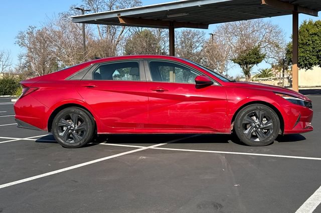Used 2022 Hyundai Elantra SEL image 3