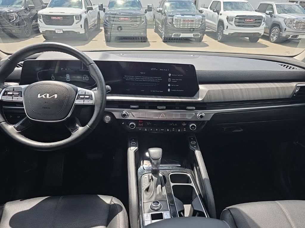 Certified 2024 Kia Telluride EX w/ EX Captain's Chair Package AWD/4WD image 11