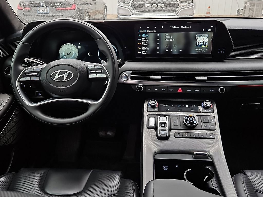 Used 2025 Hyundai Palisade Calligraphy image 16