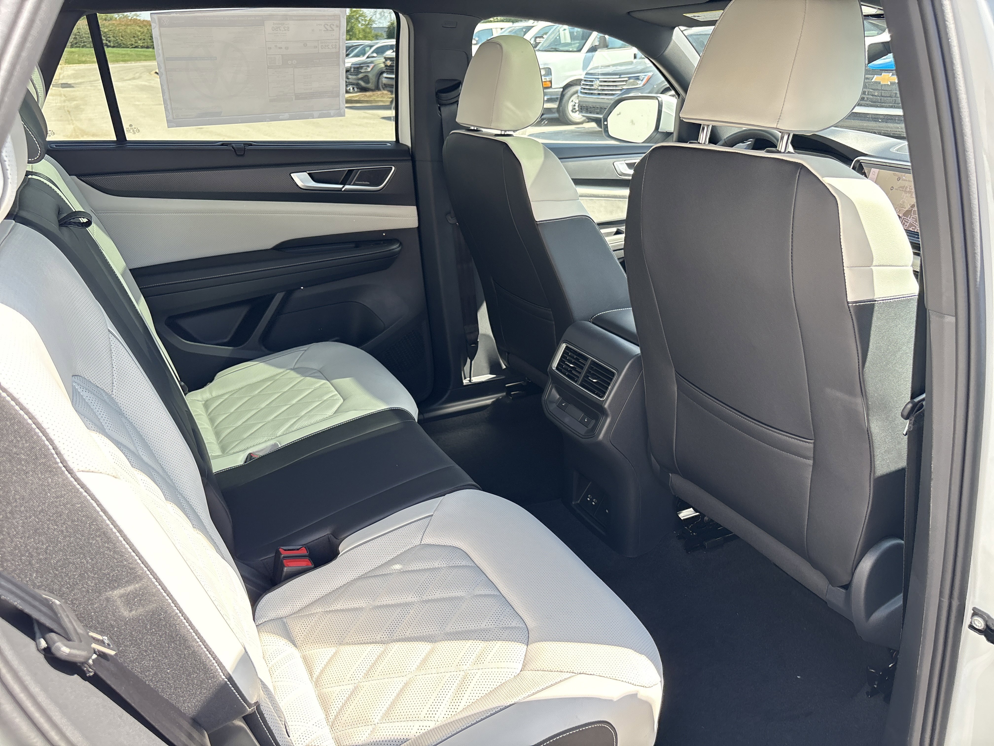 New 2026 Volkswagen Atlas Cross Sport SEL Premium R-Line image 26