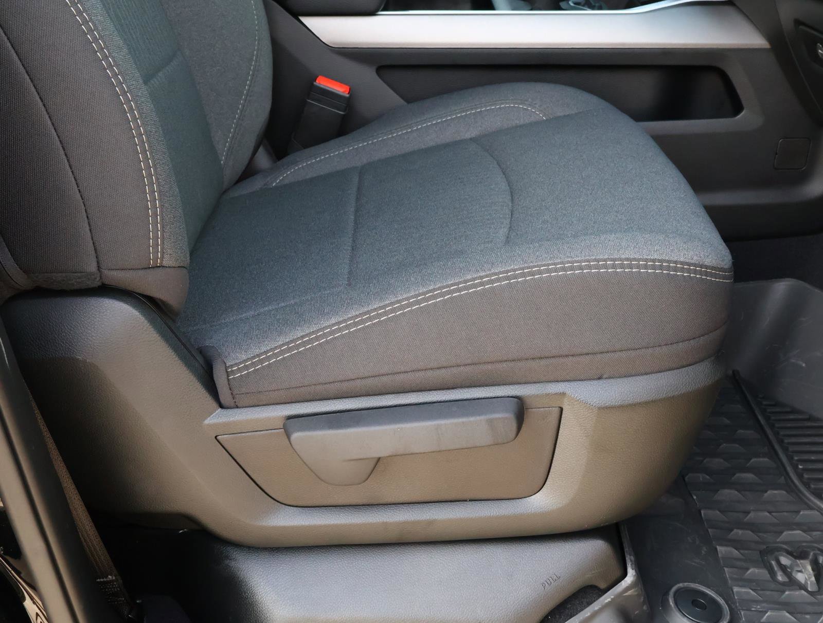 Used 2024 RAM 3500 Big Horn w/ Night Edition image 18