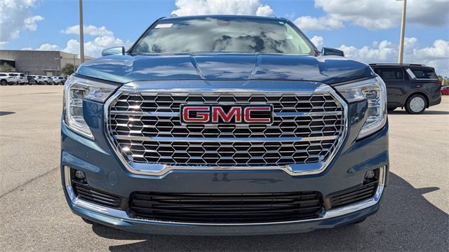 Used 2024 GMC Terrain Denali image 10