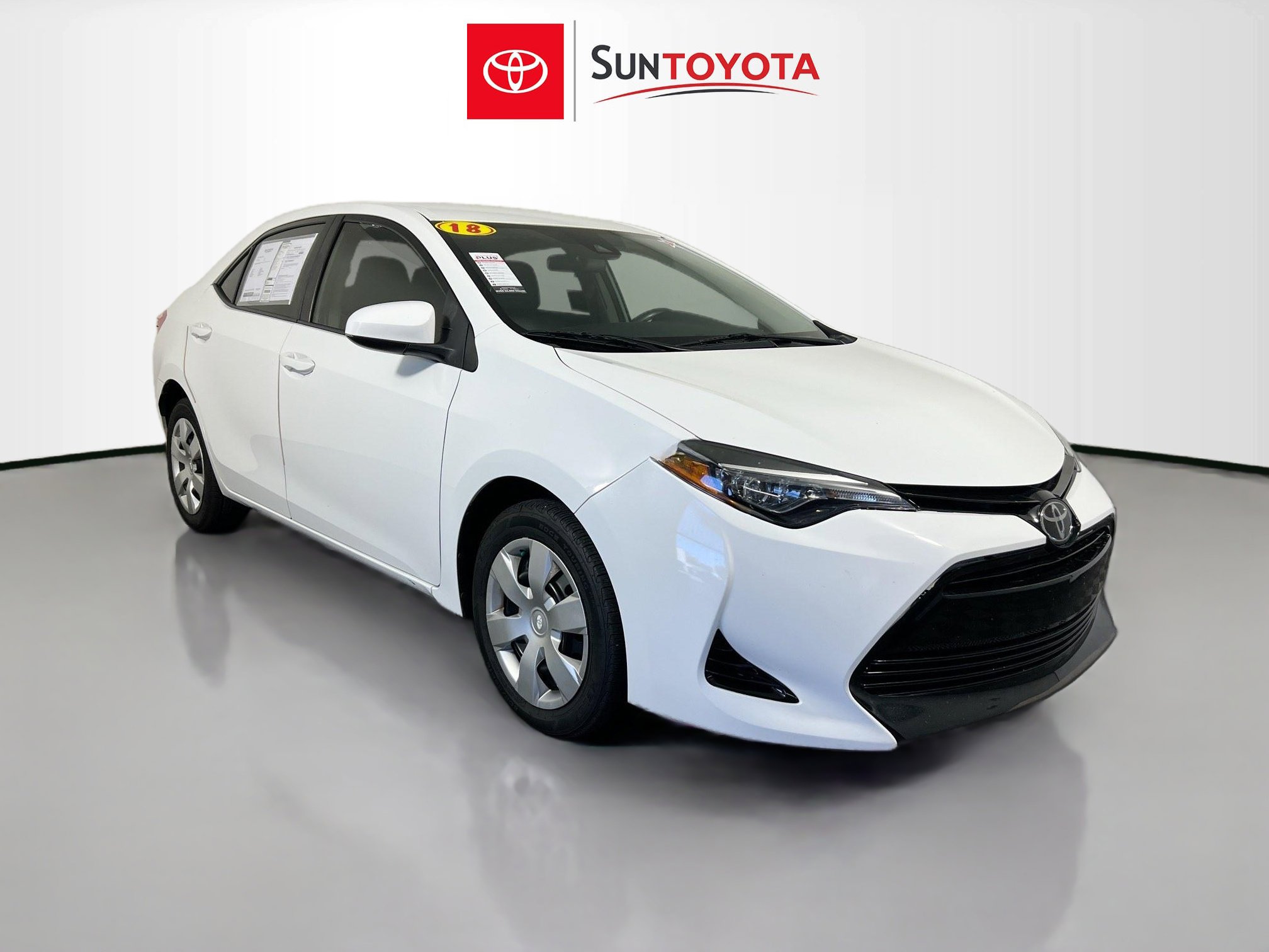 Used 2018 Toyota Corolla LE image 1