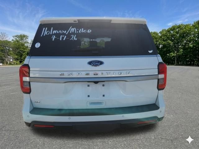 Used 2023 Ford Expedition XLT AWD/4WD image 7