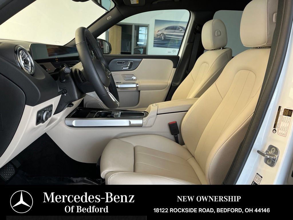Used 2026 Mercedes-Benz GLB 250 4MATIC image 10