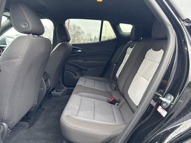 Used 2024 Chevrolet Trax RS w/ Driver Confidence Package image 21