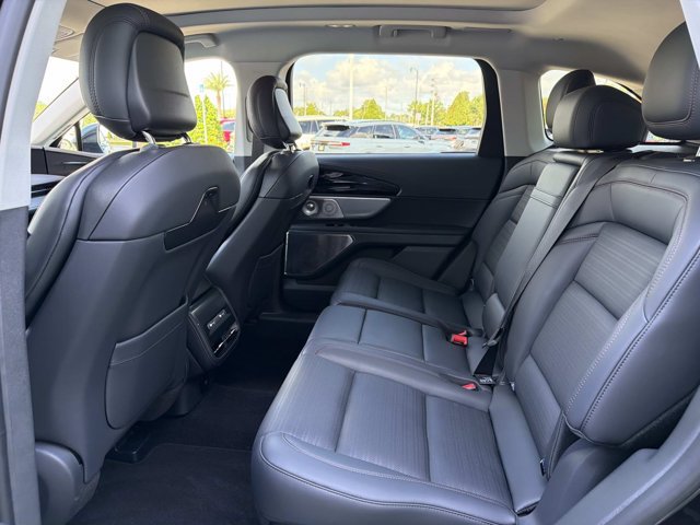 New 2026 Lincoln Nautilus Reserve AWD/4WD image 16