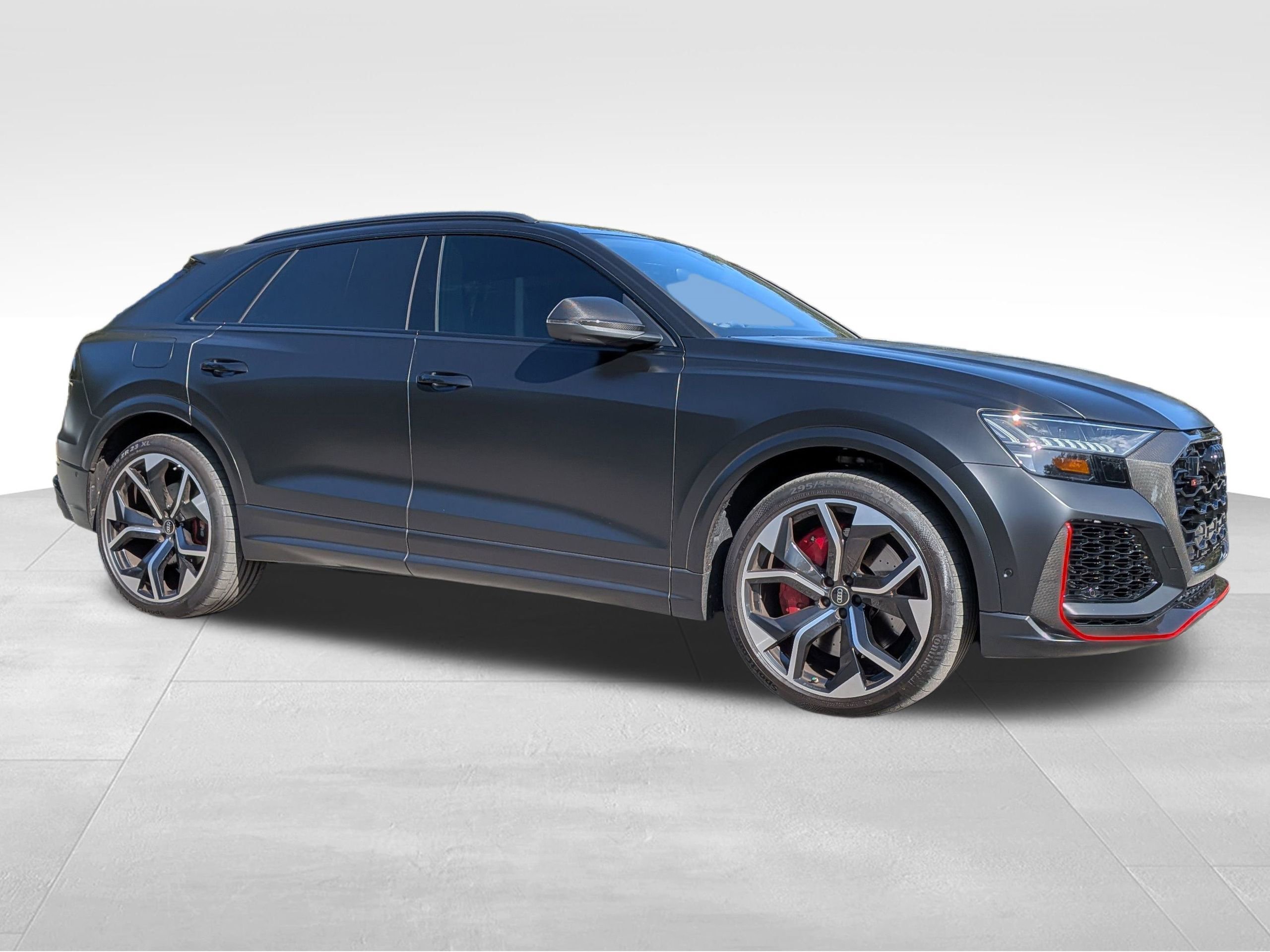 Certified 2024 Audi RS Q8 image 1