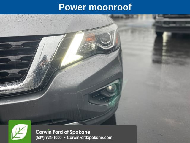 Used 2018 Nissan Pathfinder Platinum image 8