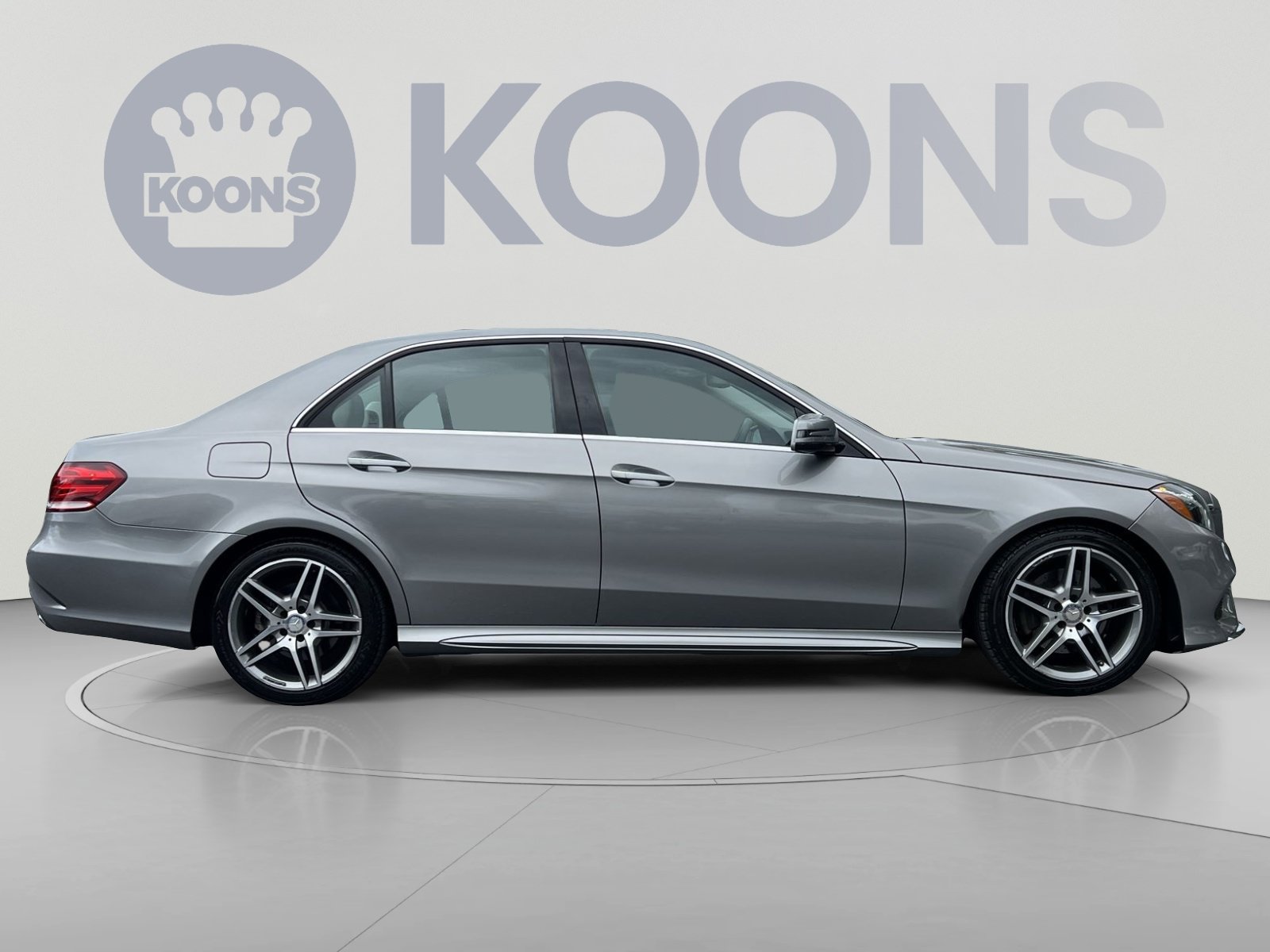 Used 2015 Mercedes-Benz E 350 4MATIC Sedan image 12