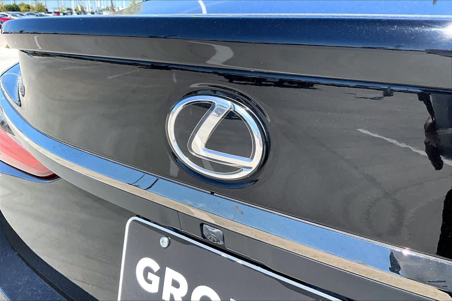 Used 2024 Lexus ES 350 F Sport w/ Accessory Package (Z2) FWD image 29