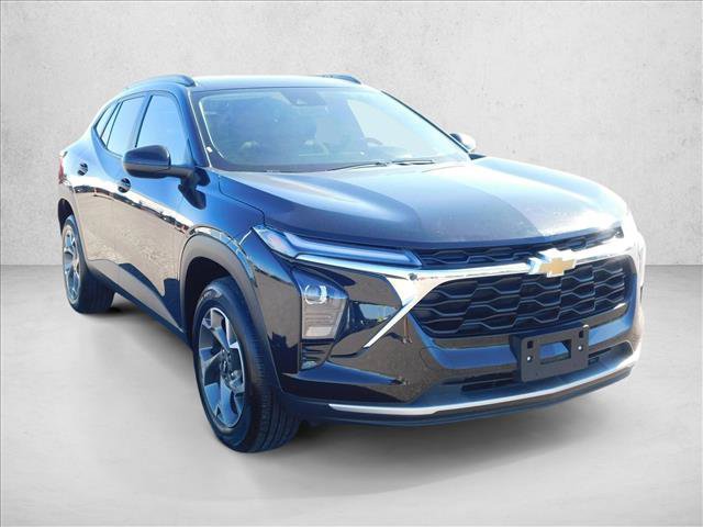 Used 2025 Chevrolet Trax LT FWD image 5