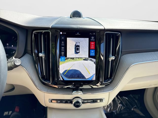 Certified 2024 Volvo XC60 B5 Ultimate w/ Protection Package Premier AWD/4WD image 27