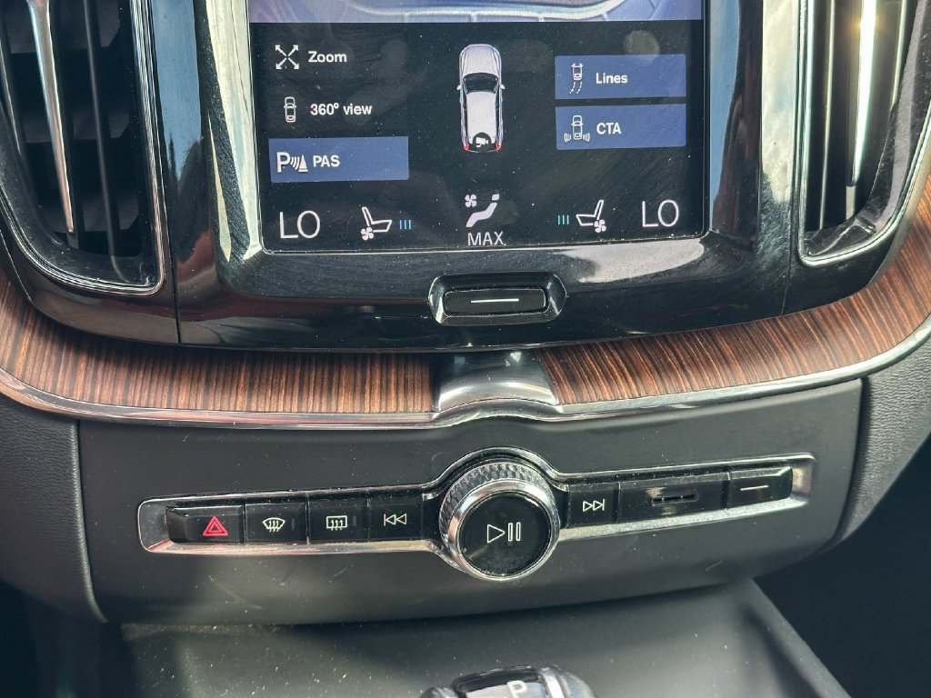 Used 2019 Volvo XC60 T5 Inscription w/ Protection Package Premier FWD image 34