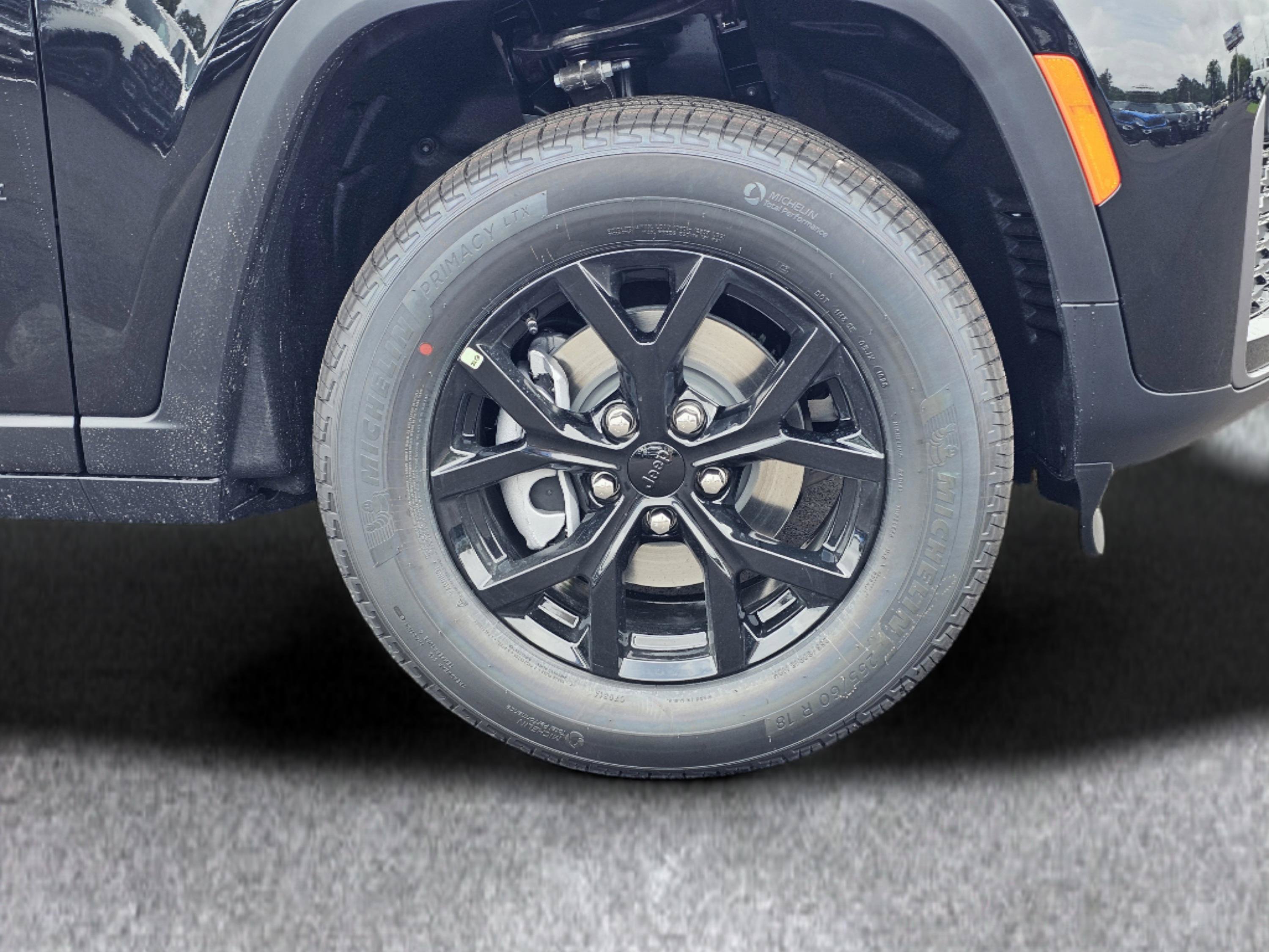 New 2026 Jeep Grand Cherokee Altitude RWD image 6