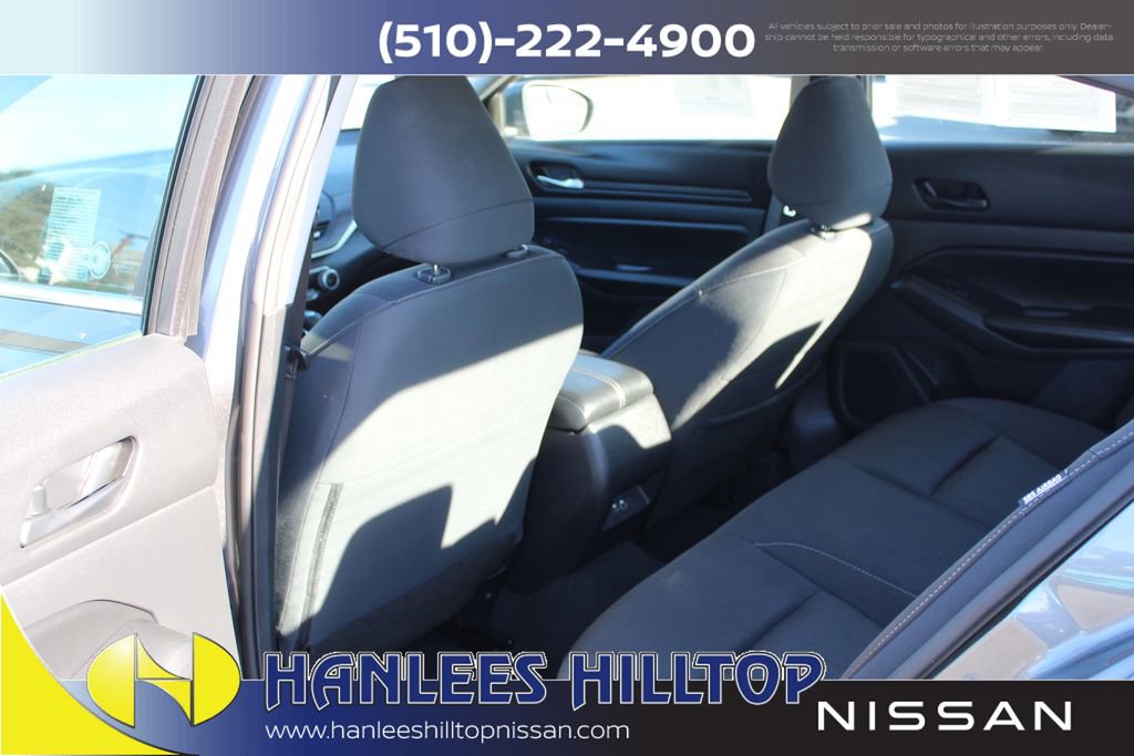 Used 2024 Nissan Altima 2.5 SV image 15