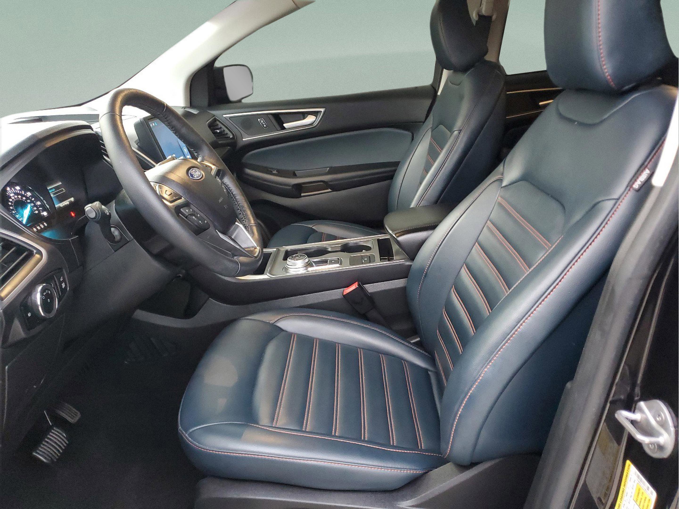 Used 2024 Ford Edge SEL w/ Sport Appearance Package image 21