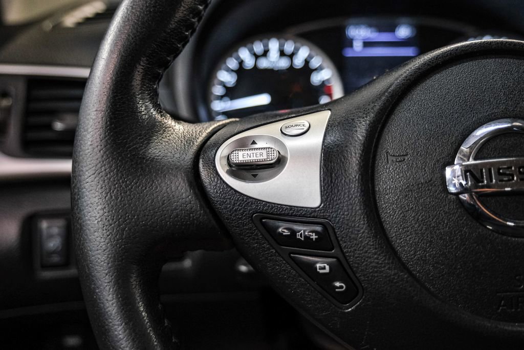 Used 2019 Nissan Sentra SV FWD image 18