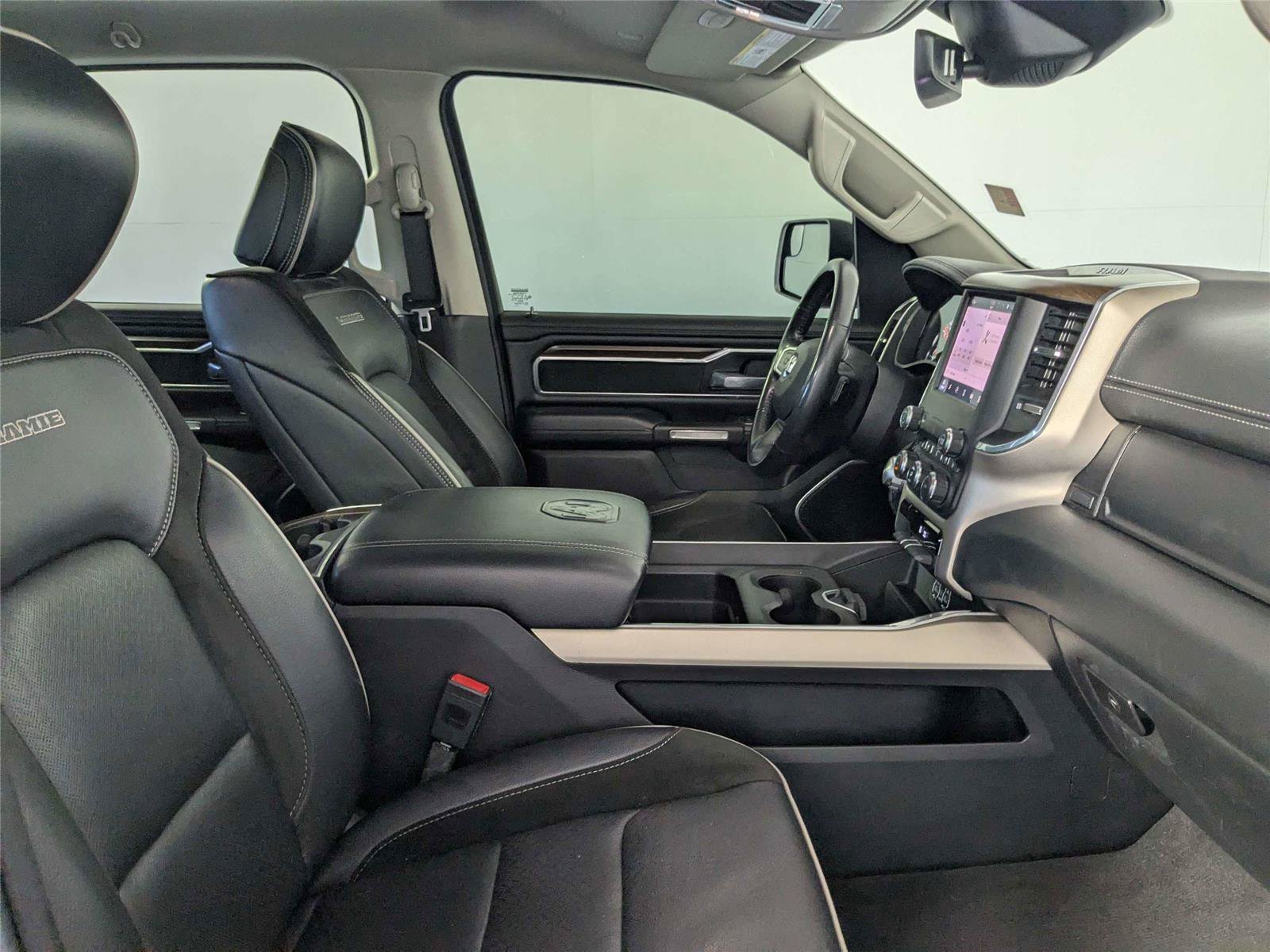 Used 2022 RAM 1500 Laramie RWD image 32