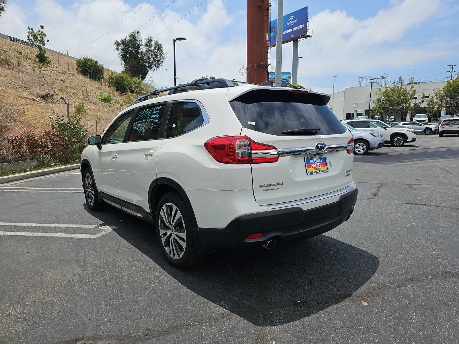 Used 2020 Subaru Ascent Limited w/ Technology Package AWD/4WD image 5