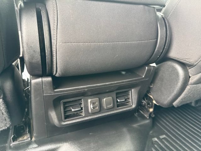 Used 2022 Chevrolet Silverado 3500 LT w/ Convenience Package AWD/4WD image 46